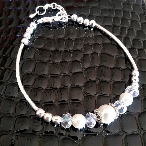 New Pearl & Crystal Bride/Wedding Bracelet - Picture 8 of 8